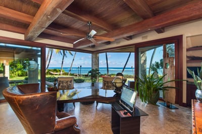 Luxury Villa Photo #31
