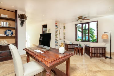 Luxury Villa Photo #20