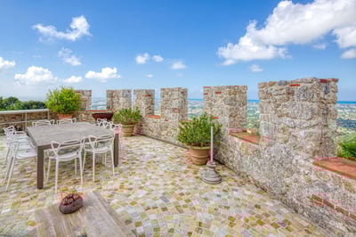 Luxury Villa Photo #18