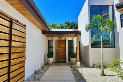Luxury Villa Photo #8