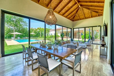 Luxury Villa Photo #14