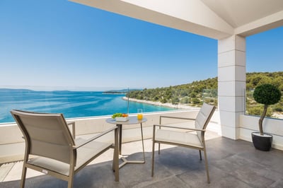 Luxury Villa Photo #16