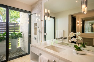 Luxury Villa Photo #32