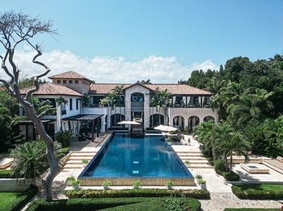 Cabrera,Hacienda Retreat