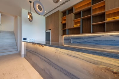 Luxury Villa Photo #40