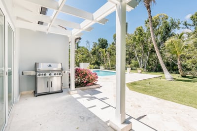 Luxury Villa Photo #9