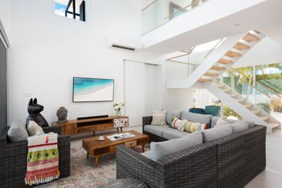 Luxury Villa Photo #9