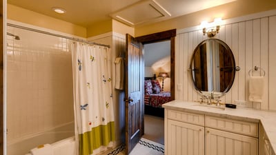 Upper level shared Jack and Jill bath