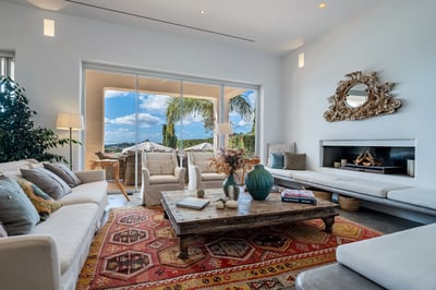 Luxury Villa Photo #13