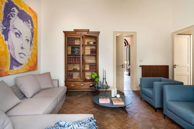Luxury Villa Photo #17