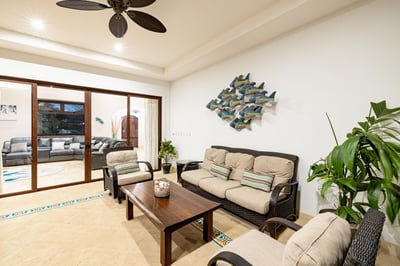 Luxury Villa Photo #8