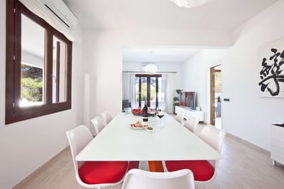 Luxury Villa Photo #16