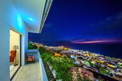 Luxury Villa Photo #35