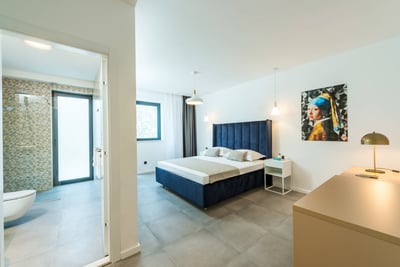 Luxury Villa Photo #45