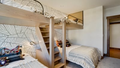 Bunkroom with two twin over full bunks