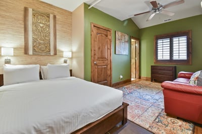 Luxury Villa Photo #20