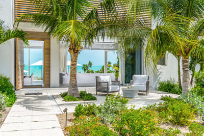 Luxury Villa Photo #6