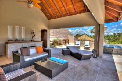 Luxury Villa Photo #9