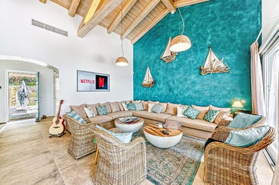 Luxury Villa Photo #19
