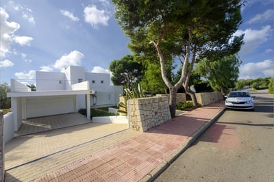 Luxury Villa Photo #12