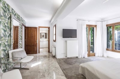 Luxury Villa Photo #19