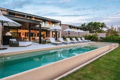 Luxury Villa Photo #7