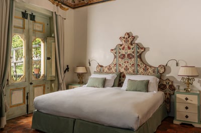 Luxury Villa Photo #17