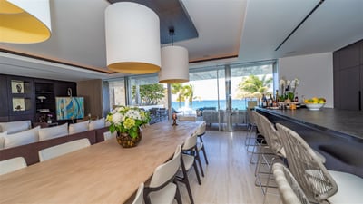 Kitchen & Dining Area