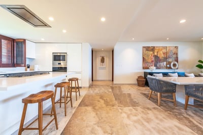Luxury Villa Photo #21
