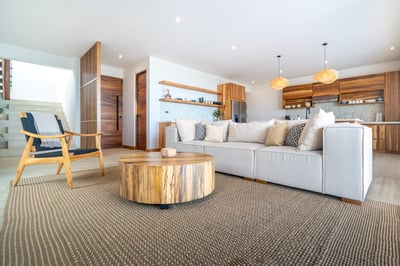 Luxury Villa Photo #28