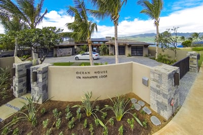 Luxury Villa Photo #4