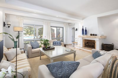 Luxury Villa Photo #12