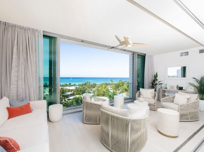 Luxury Villa Photo #14