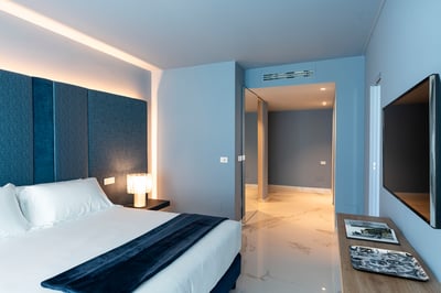 Luxury Villa Photo #31