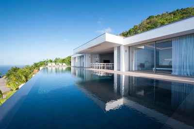 Luxury Villa Photo #2