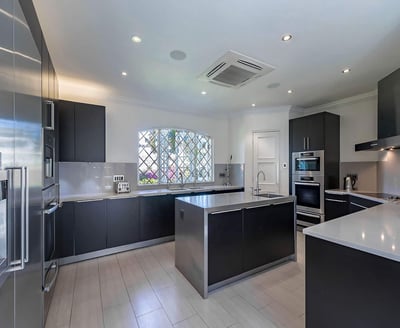 Luxury Villa Photo #16