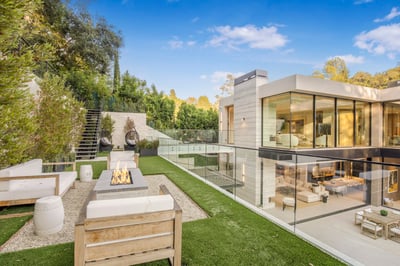 Luxury Villa Photo #12