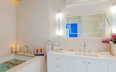 Luxury Villa Photo #30