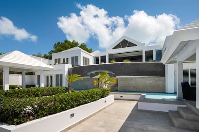Luxury Villa Photo #5