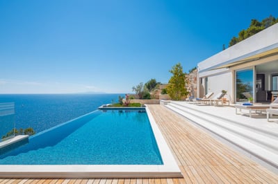 Luxury Villa Photo #13