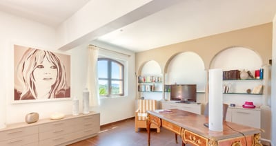 Luxury Villa Photo #27