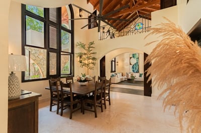 Luxury Villa Photo #14