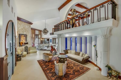 Luxury Villa Photo #20