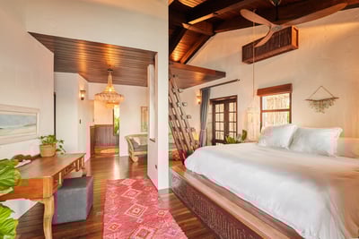 Luxury Villa Photo #32