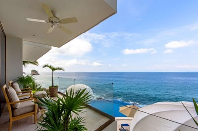 Luxury Villa Photo #16