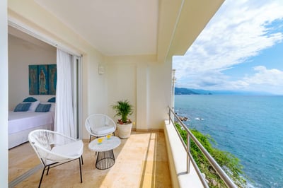 Luxury Villa Photo #36