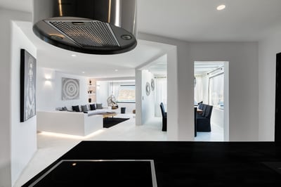 Luxury Villa Photo #13