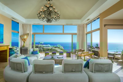 Luxury Villa Photo #28