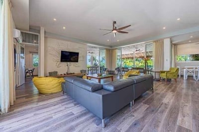 Luxury Villa Photo #19