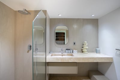 Luxury Villa Photo #26